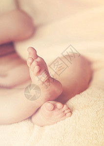 宝宝房壁纸婴儿的脚背景