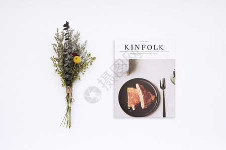 kinfolk花束与杂志背景