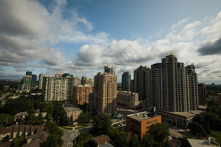 多伦多cn塔多伦多云层建筑高楼城市加拿大旅游背景
