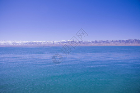 青海湖骑马四月的敦煌沙漠戈壁滩背景
