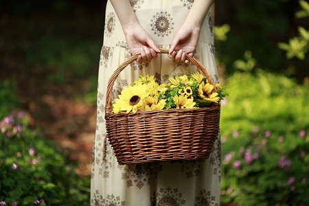 花篮里的花拿着花篮的女孩子背景