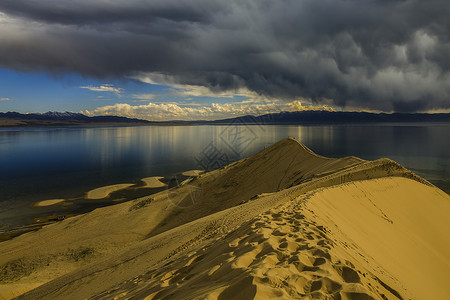 青海湖景区沙漠大海高清图片