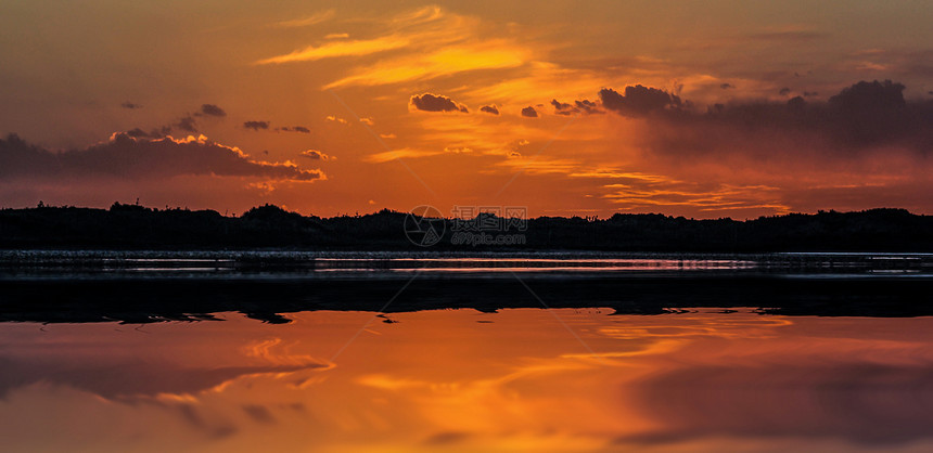 青海湖夕阳图片