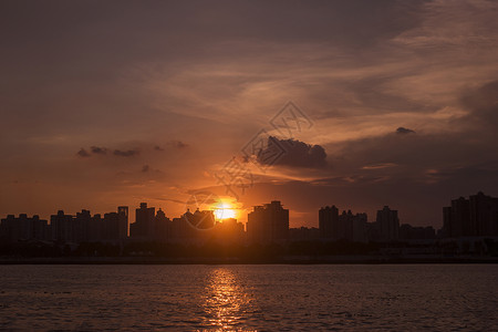 美丽上海黄埔江夕阳图片