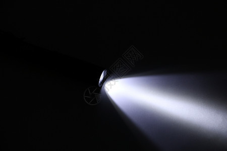 发光灯管效果户外装备手电筒照明效果背景