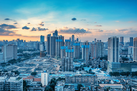 武汉最贵住宅区武汉新华路黄昏街景背景