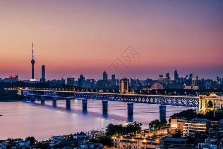 一桥飞架南北武汉黄昏长江大桥背景