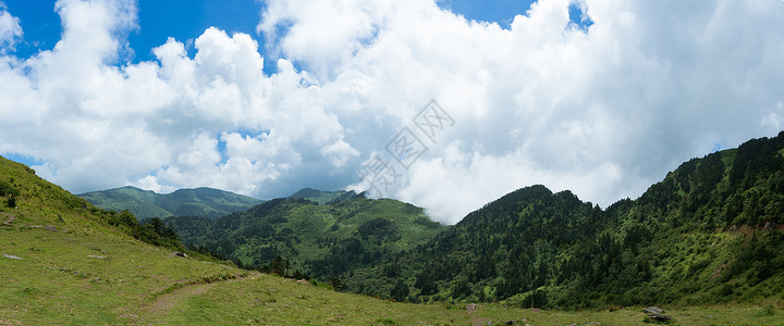 山地景色神农顶的高海拔风光背景