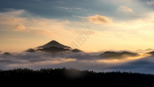 水墨橙光素材群山里的晨雾背景