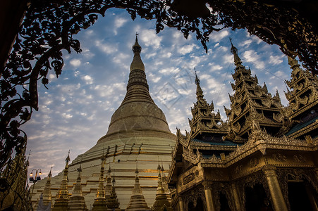 缅甸佛塔建筑高清图片