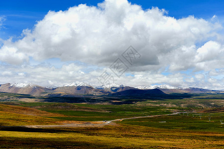 西藏阿里无人区背景图片