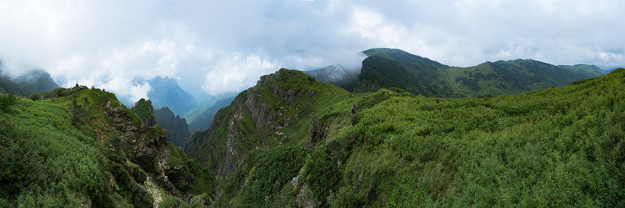 蓝色烟雾素材湖北神农架旅游风景背景