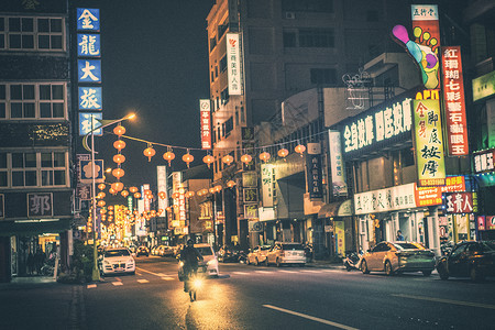 扫街大妈台湾街景背景