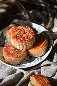 老式餐具中秋佳节中式月饼背景