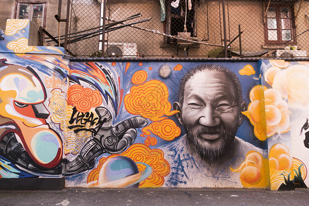 涂鸦墙绘素材城市中的墙绘涂鸦艺术背景