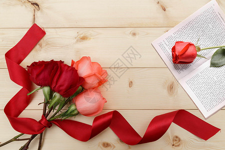 一束红玫瑰读书闲趣设计图片
