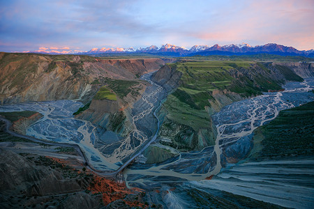 红山大峡谷背景图片