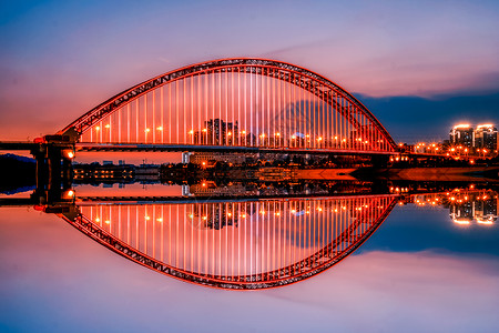 夜景树武汉黄昏晴川桥背景