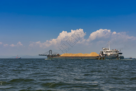 海上的沙船天气好沙邦湾高清图片