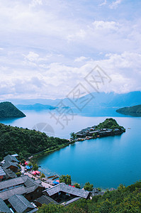 里格泸沽湖景观背景