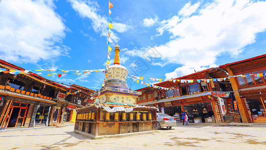 藏族姑娘藏族建筑背景