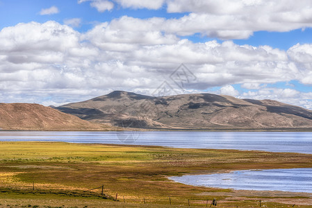 美丽秋景阿里多情措山水美景背景