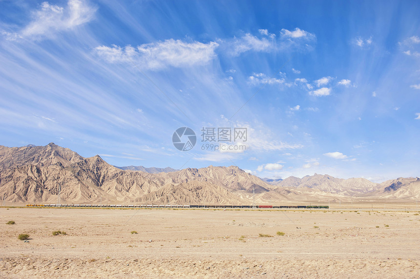 青藏线火车图片