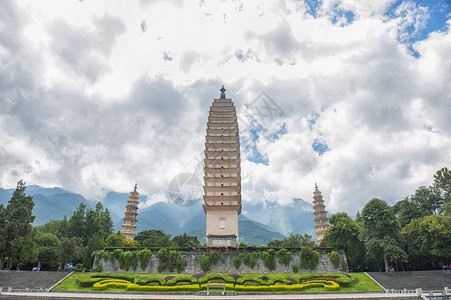 大理崇圣寺三塔背景图片