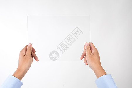透明白纸素材商务人士拿透明平板电脑背景