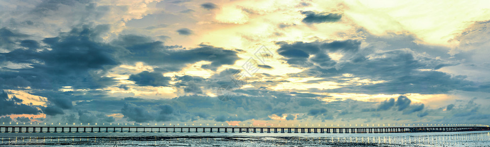 夕阳高清素材高清海湾大桥夕阳全景图片素材背景