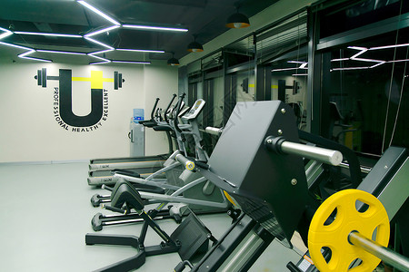 运动器材元素健身房室内空间背景