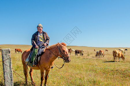 草原人物素材快乐的牧马人背景