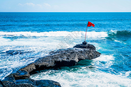印尼海岛海上旗帜背景