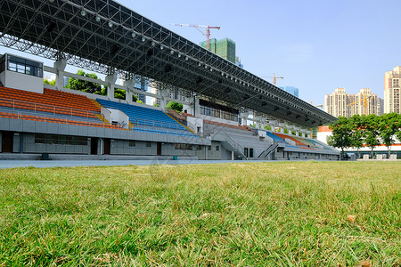足球赛吊旗武汉中学足球场背景
