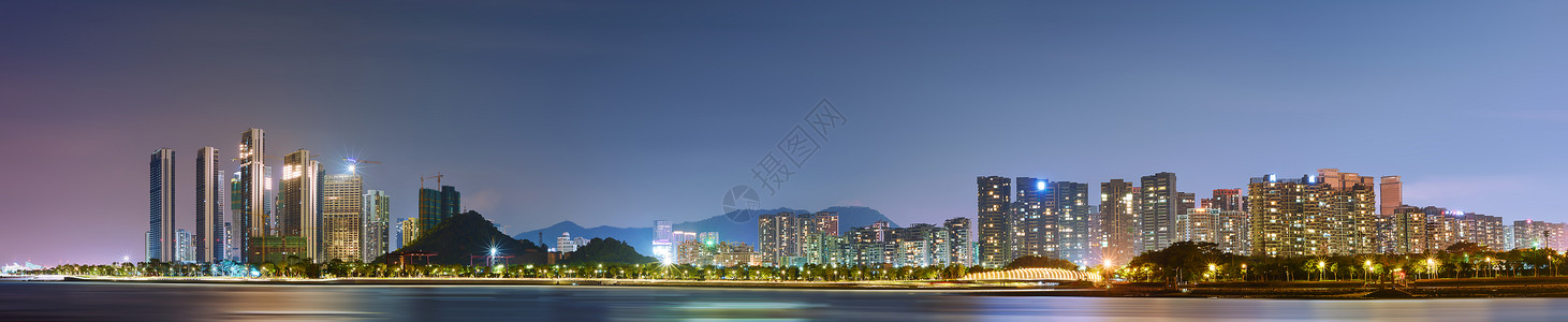 海滨公园港湾建筑夜色全景背景