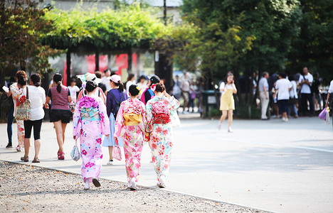 东京街景日本日式和服高清图片