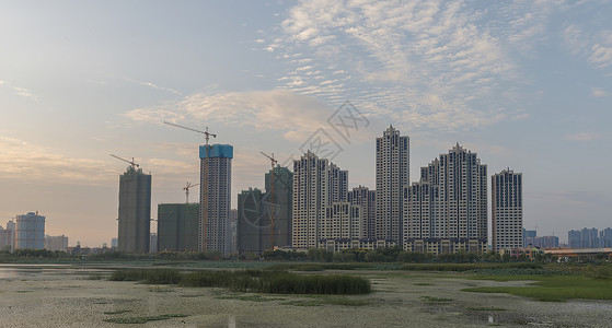 城市建筑楼群全景图图片
