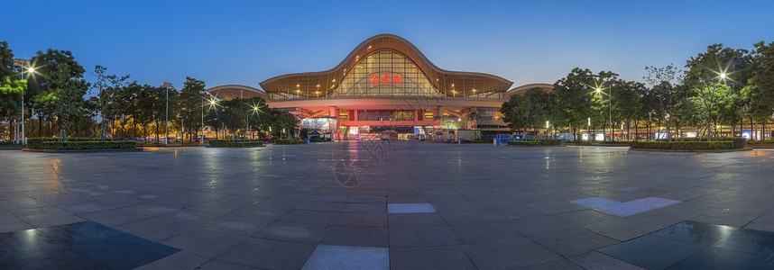 武汉全景图武汉火车站建筑外立面背景