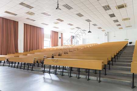 大学教室空无一人图片空无一人的大学阶梯教室背景