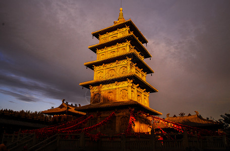 中国敦煌中式古建筑宝塔背景