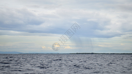菲律宾薄荷岛出海寻找海豚高清图片