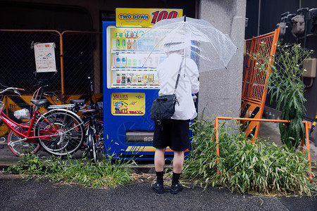 日本便利店日本路人背景