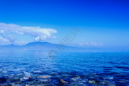 蓝色大海礁石纯粹高清图片