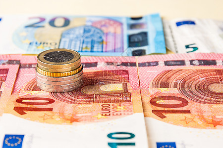 金融外汇货币欧元硬币与纸币背景图片