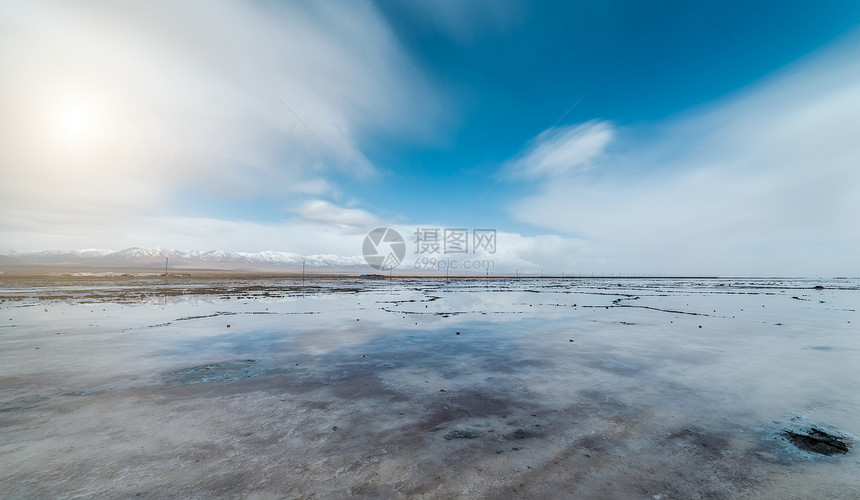 青海茶卡盐湖景区风光照图片