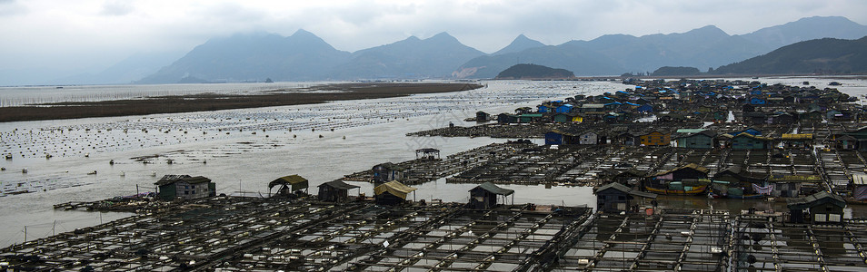 福建霞浦养殖房船高清图片