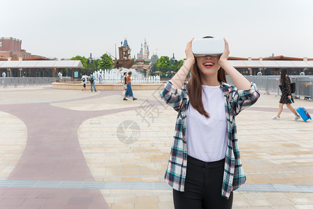 城市旅行VR女孩图片