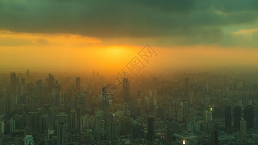 夕阳下的城市风光图片