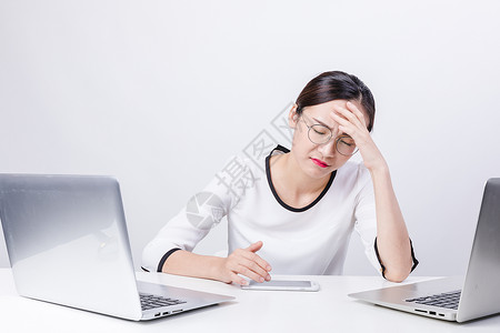 头疼的女士图片免费下载商务职业女性情绪办公背景