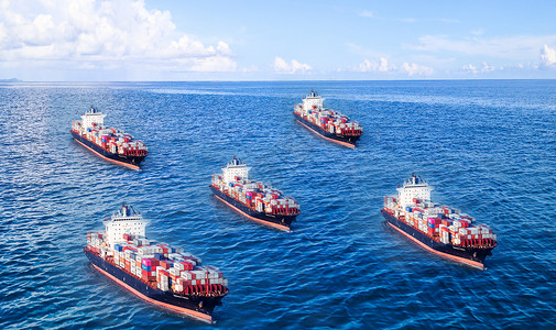 航行的船海上货运贸易设计图片